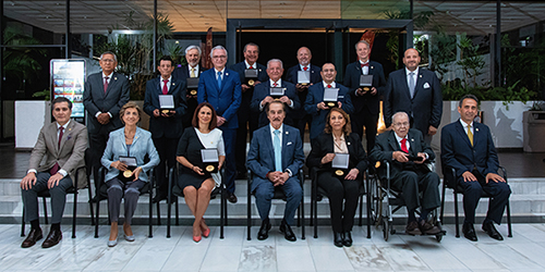 Egresados Comunidad UAG Alumni