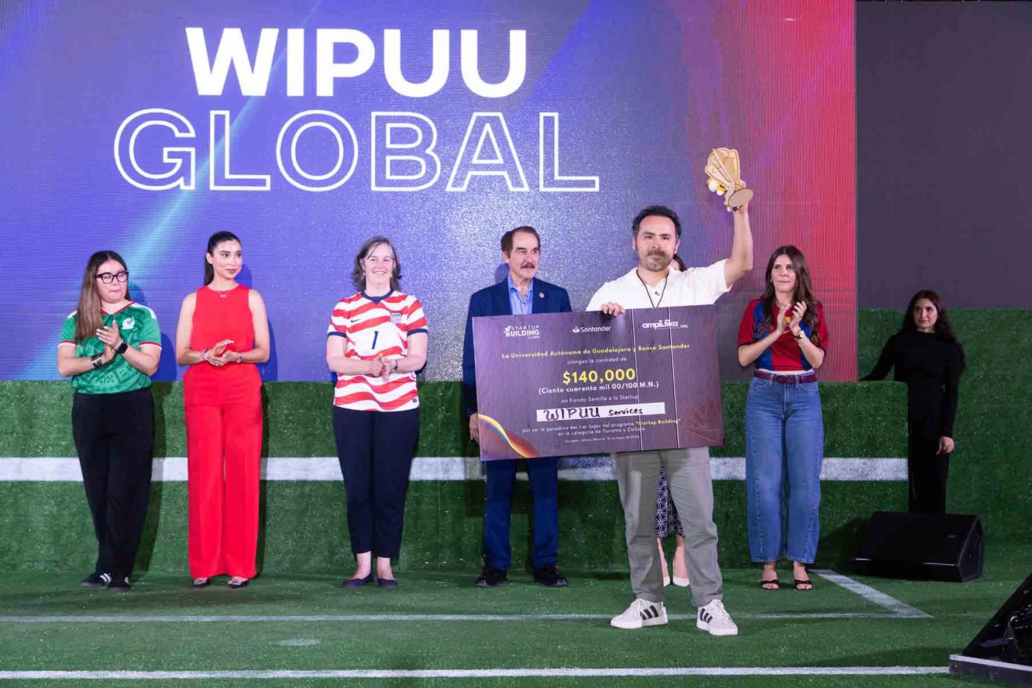 Nueve finalistas presentaron sus proyectos durante el Demo Day y se premió a los tres mejores