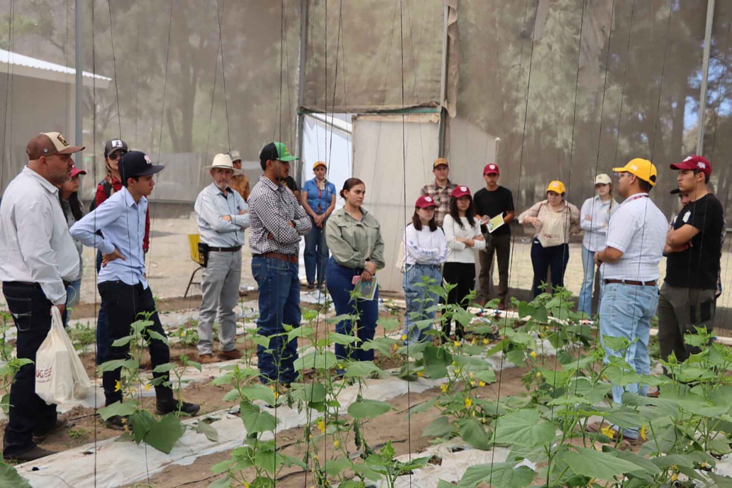 el rancho escuela ciamat cuenta con todo lo necesario para la formacion de los alumnos de ing empresarial agropecuario