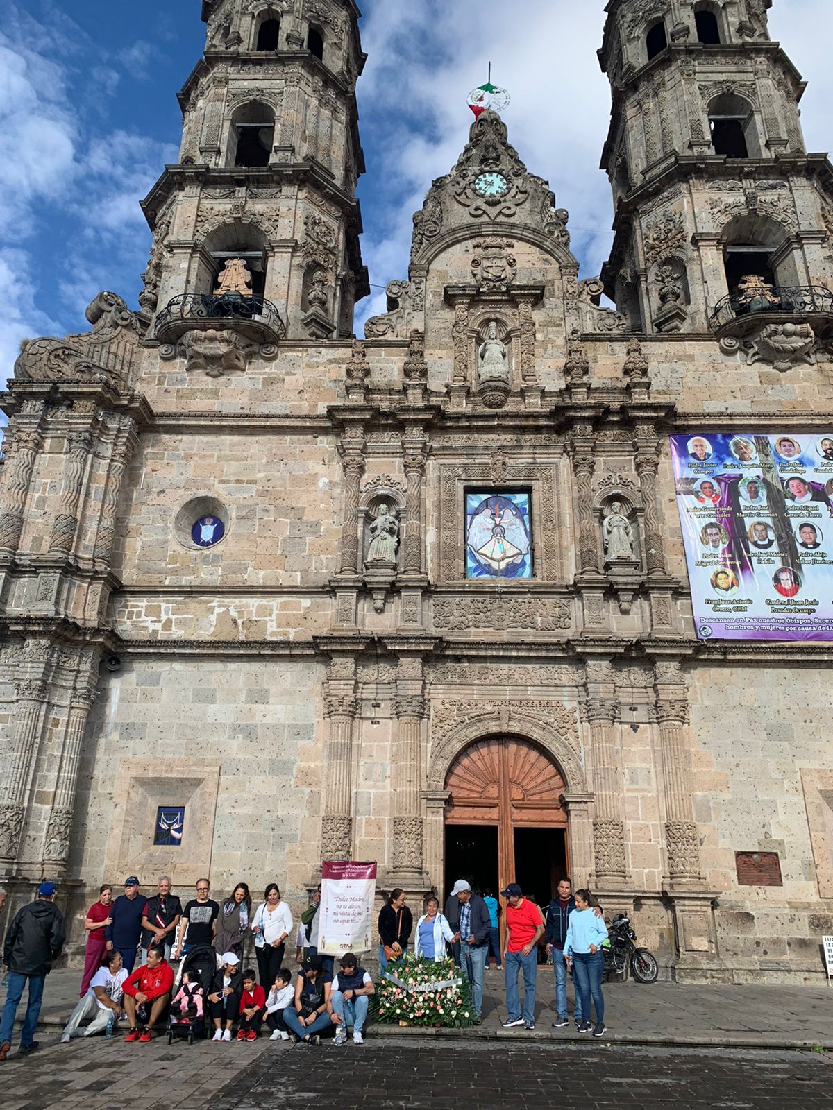 Comunidad UAG visita la Basílica de la Virgen de Zapopan | UAG Media Hub