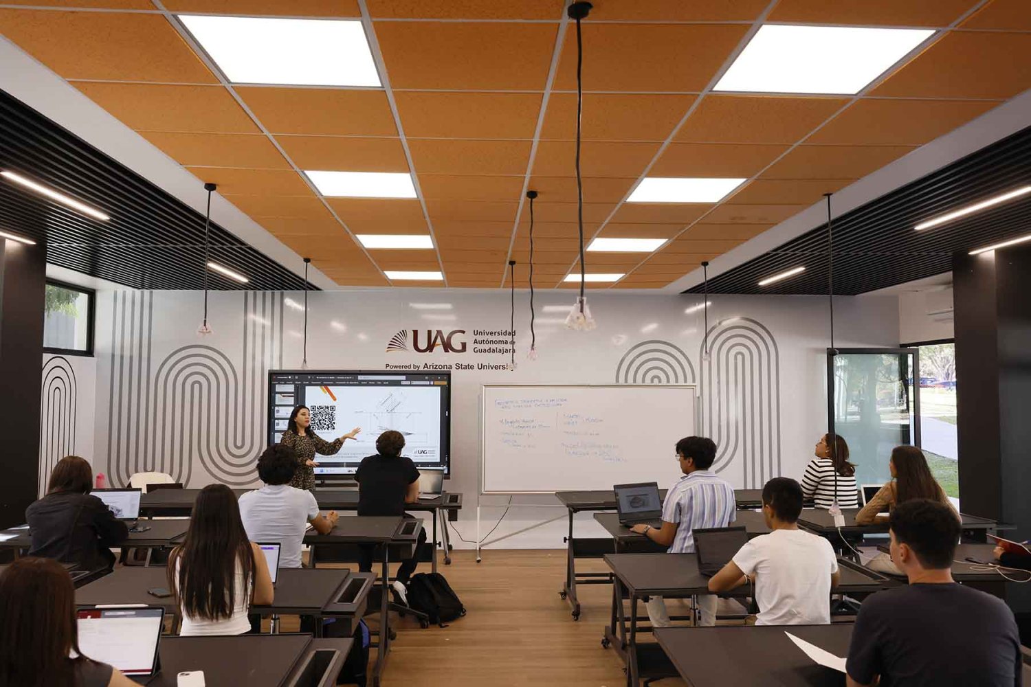 la configuracion modular de los salones facilita talleres presentaciones y exposiciones