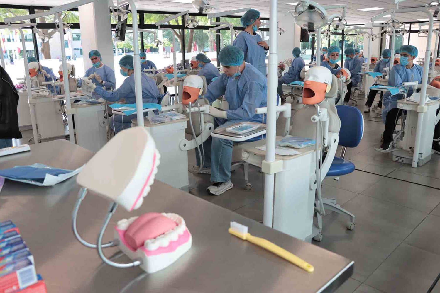 Los asistentes pudieron interactuar en los diferentes laboratorios.