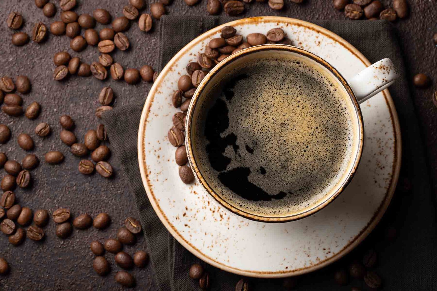 cuanta cafeina se puede tomar al dia
