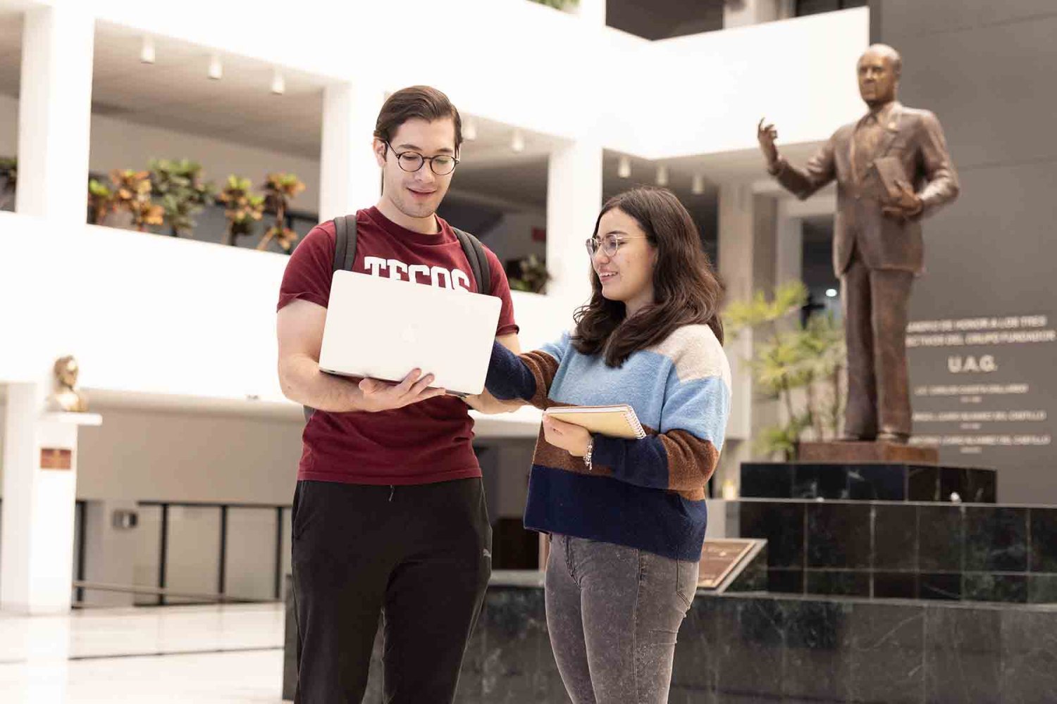 la uag forma a sus estudiantes con una vision global