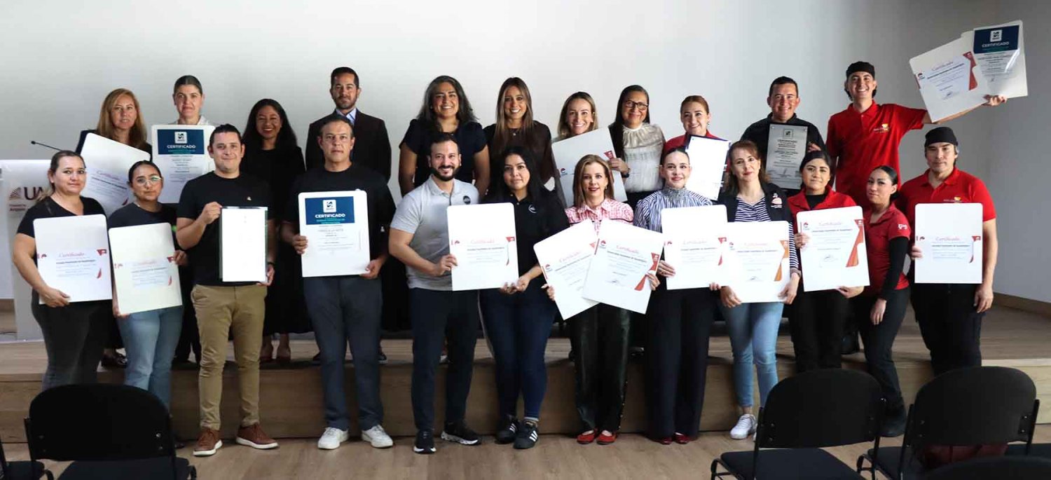 Estos certificados aseguran el cumplimiento de la NOM-251, sobre el buen manejo de los alimentos.