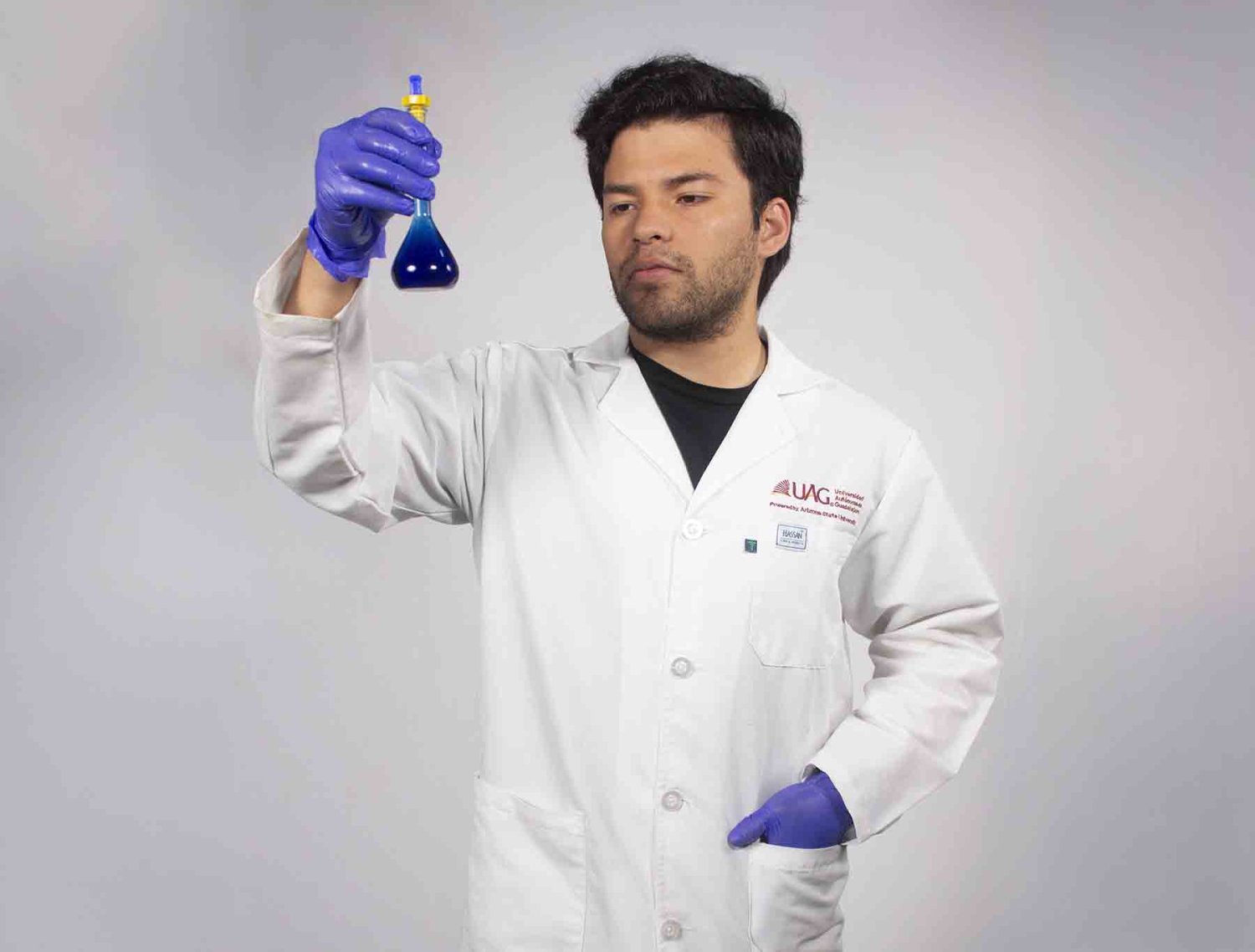 que hace un quimico farmacobiologo