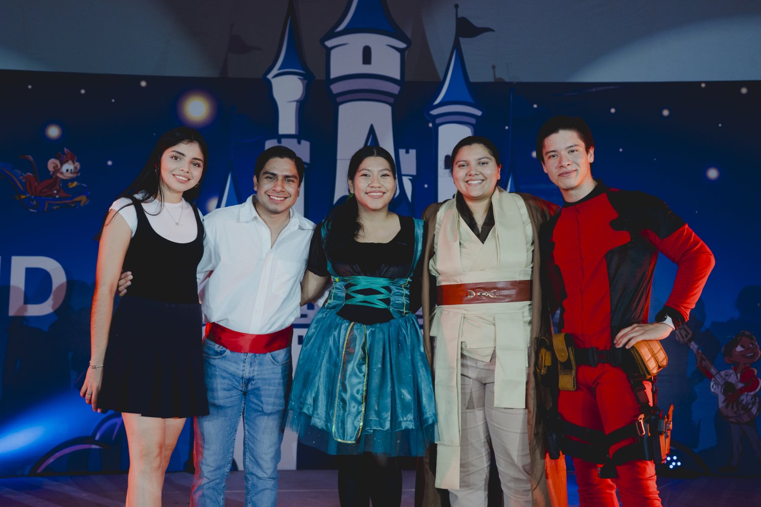 el egresado tiene una destacada trayectoria en el ambito empresarial