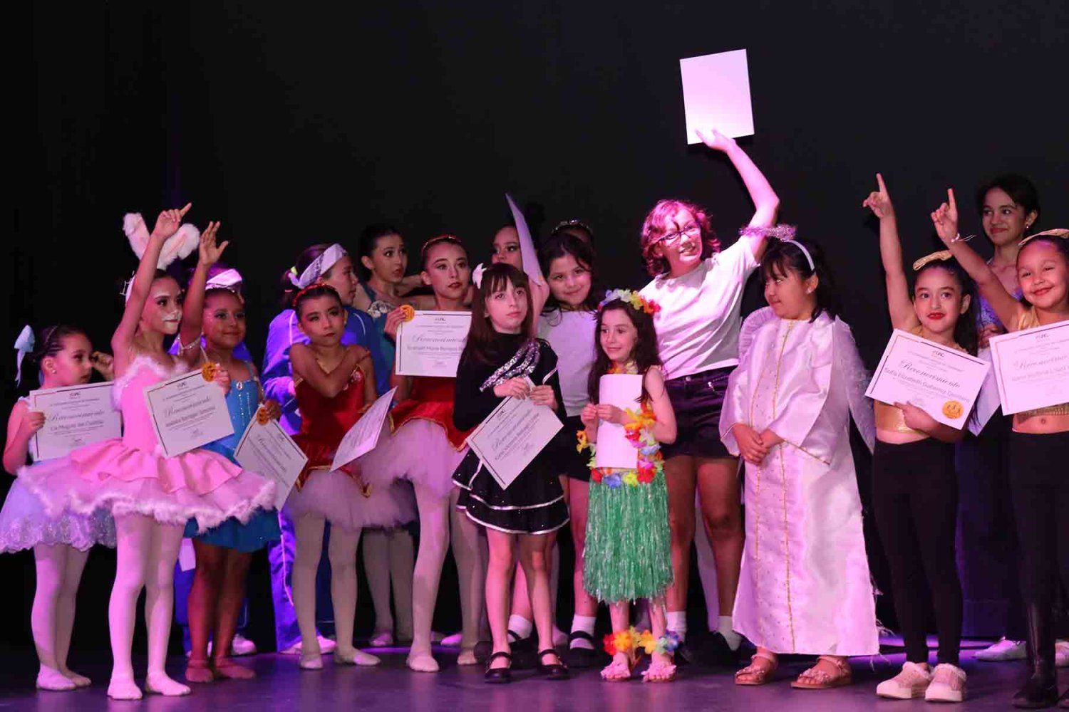 Los ganadores fueron reconocidos por su talento, esfuerzo y destacada participación