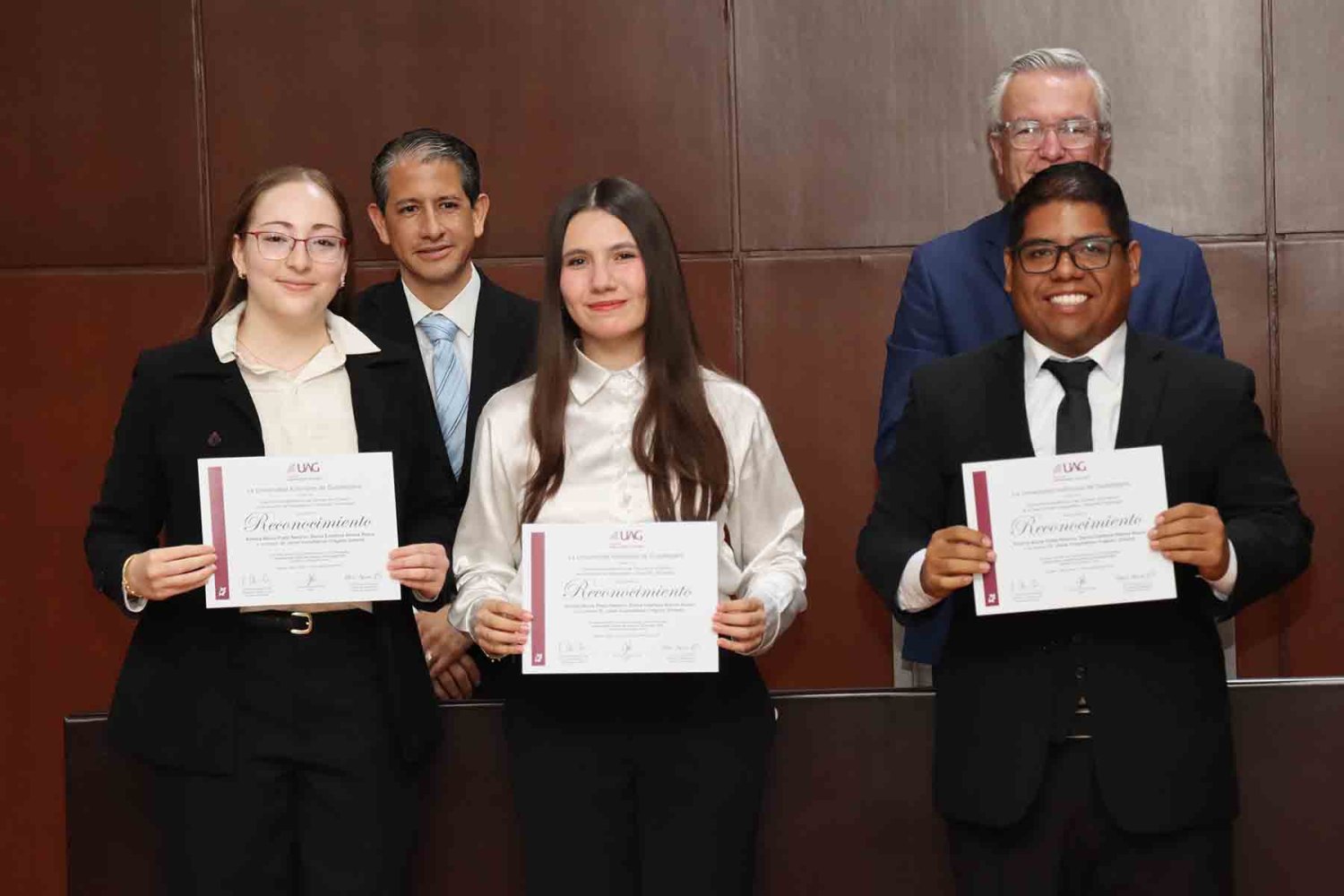 proyectos estudiantiles de diferentes niveles y areas fueron reconocidos durante la ceremonia
