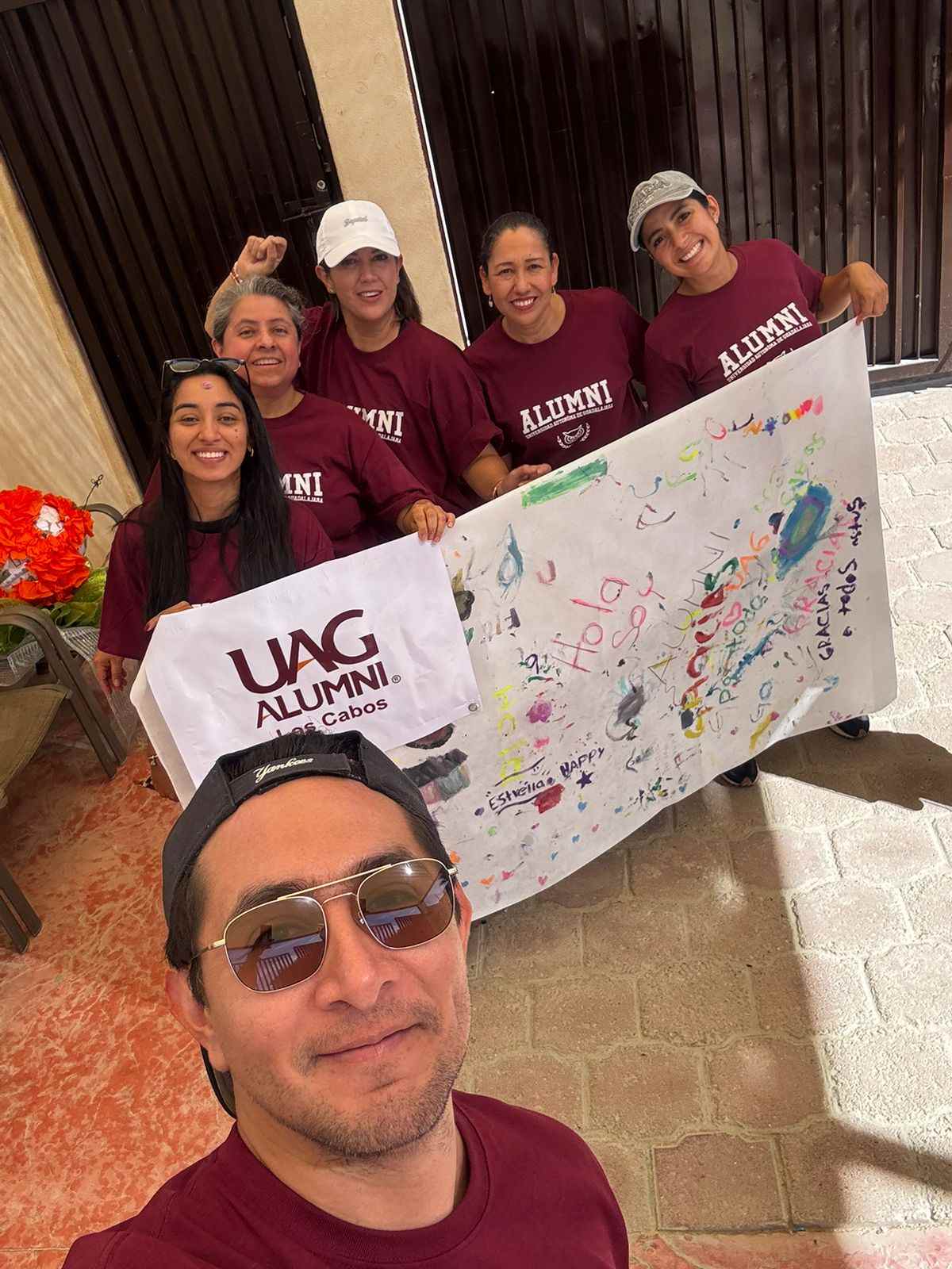 la generosidad es un valor que distingue a los egresados de la uag