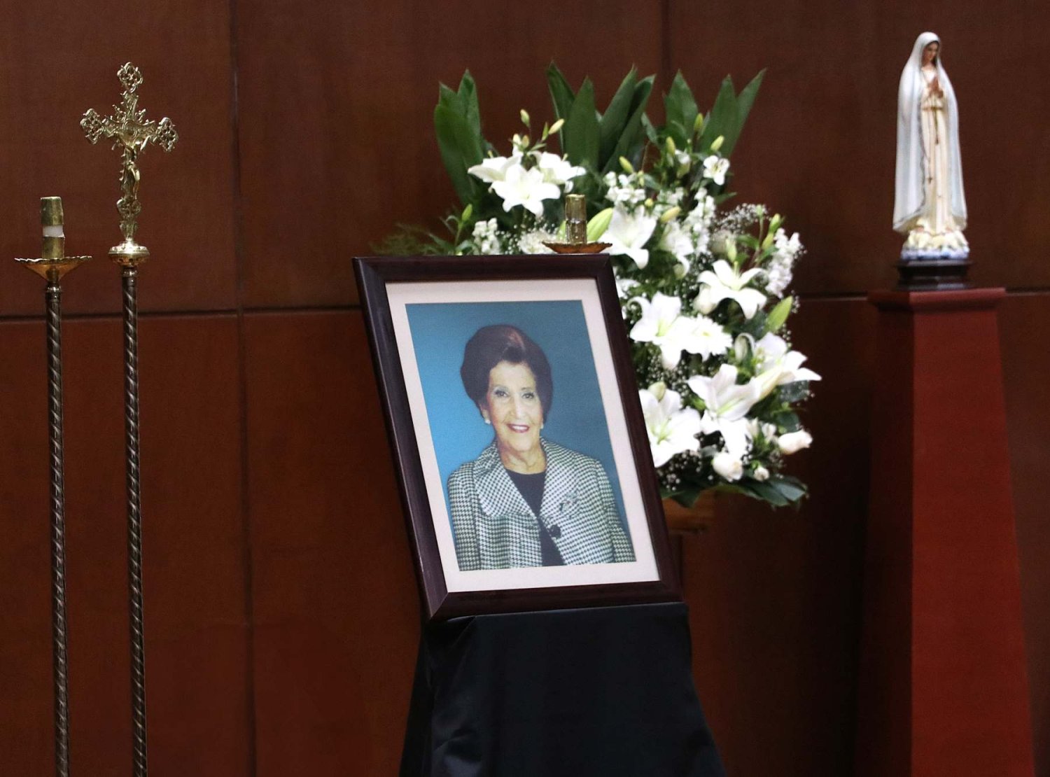 dona paz reyes de leano fallecio un 7 de octubre de 2011