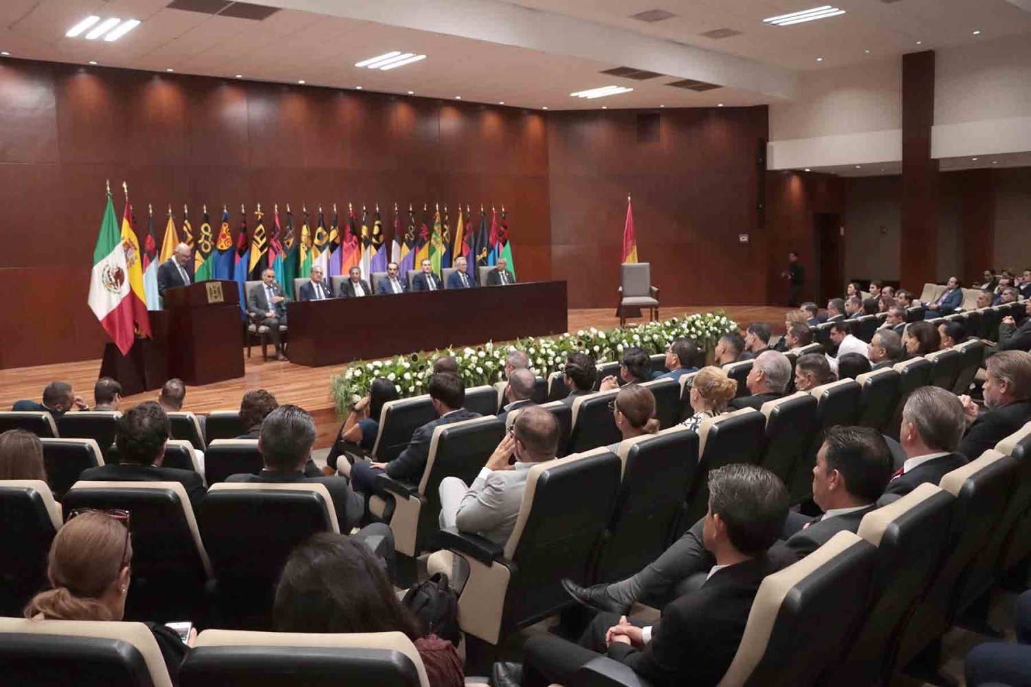 la ceremonia se realizo en el auditorio dr luis garibay gutierrez