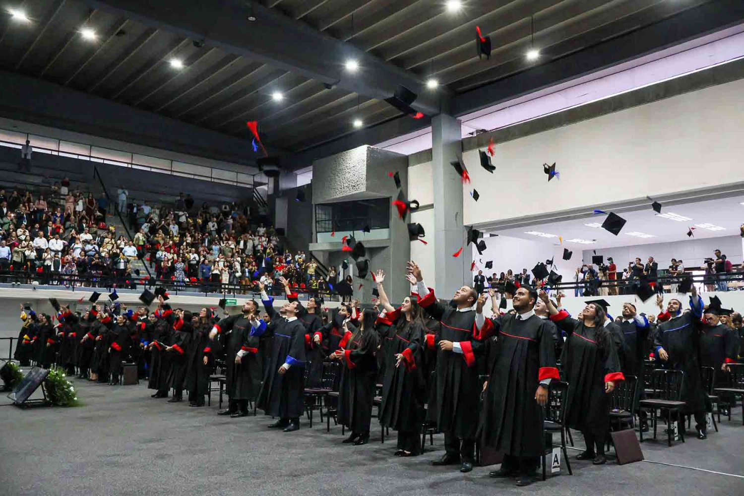 los egresados son de las modalidades presencial y en linea