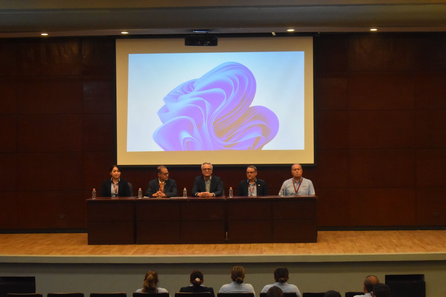 uag realiza feria internacional 2024