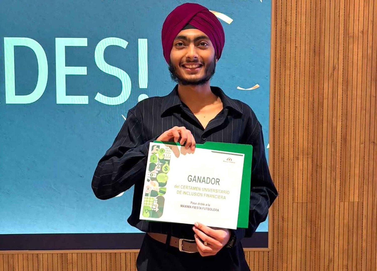 Sachkeerat Singh Martínez, estudiante de Ingeniería en Mecatrónica en línea, destacó en este evento