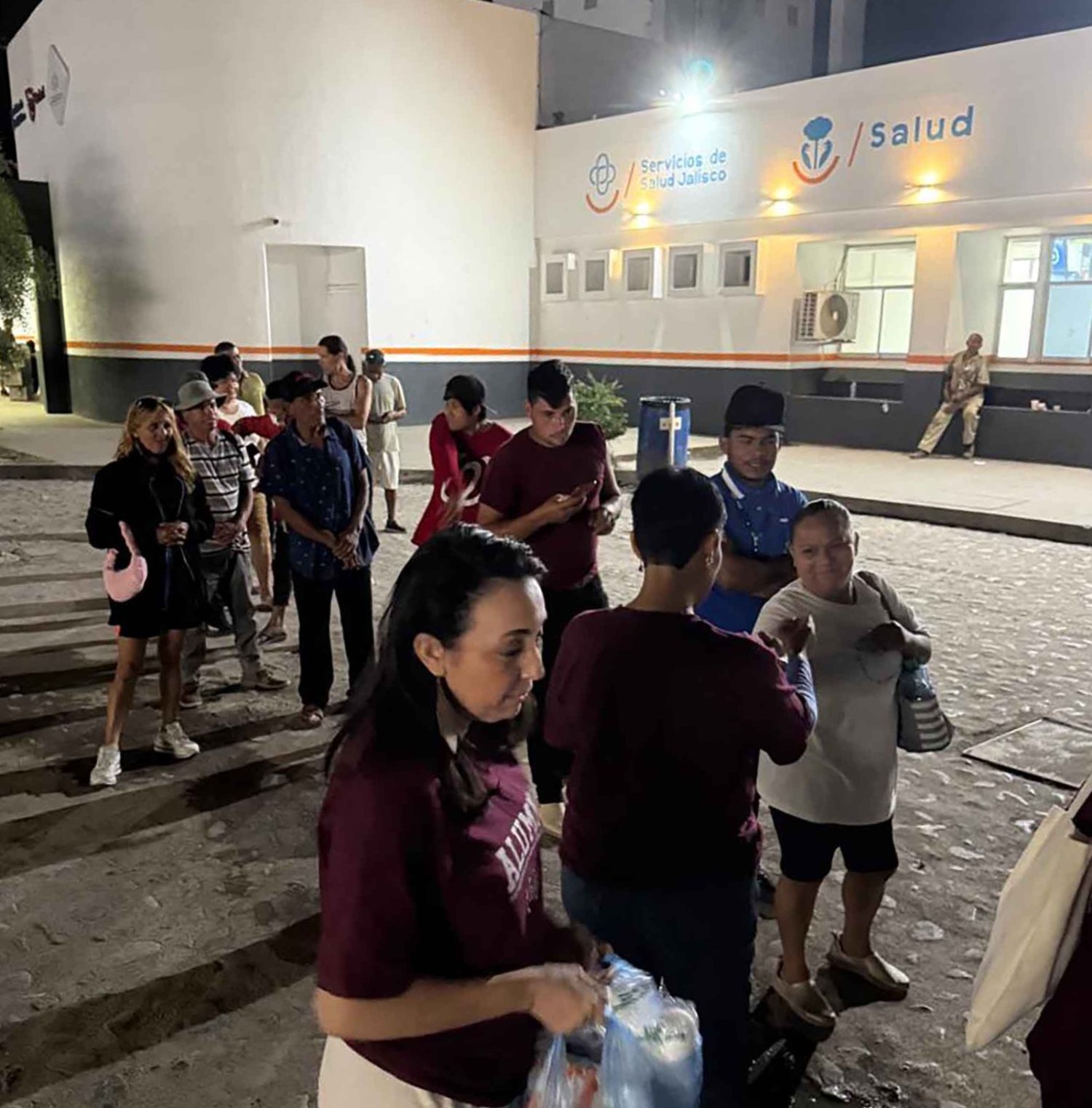 Los egresados se sumaron a esta iniciativa que buscó apoyar a quienes más lo necesitan.