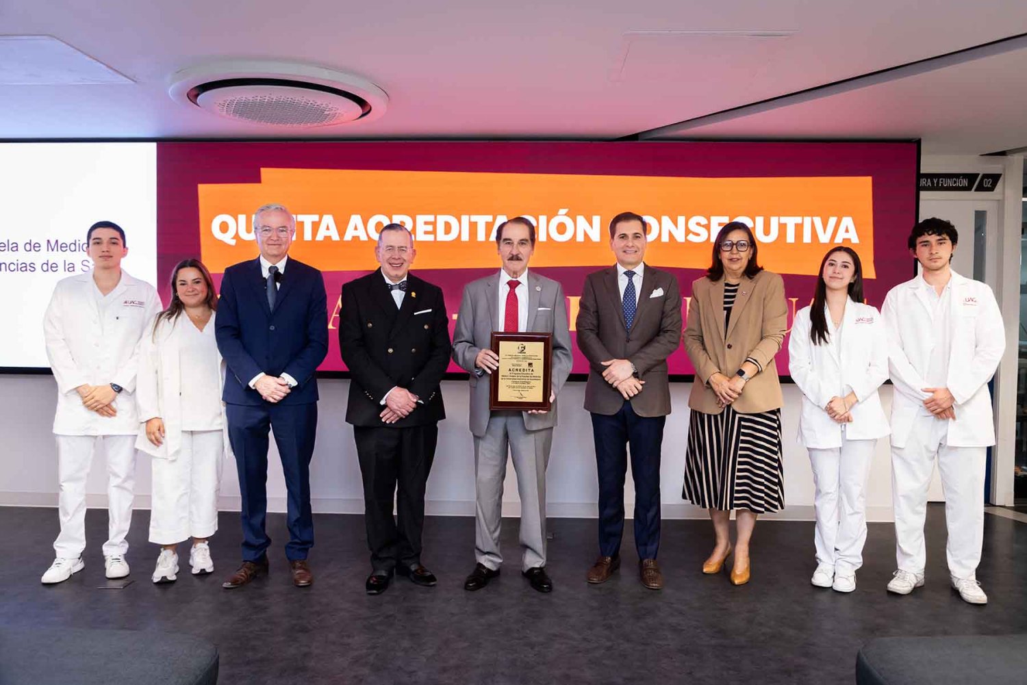 Esta acreditación avala la calidad educativa de la carrera de Medicina