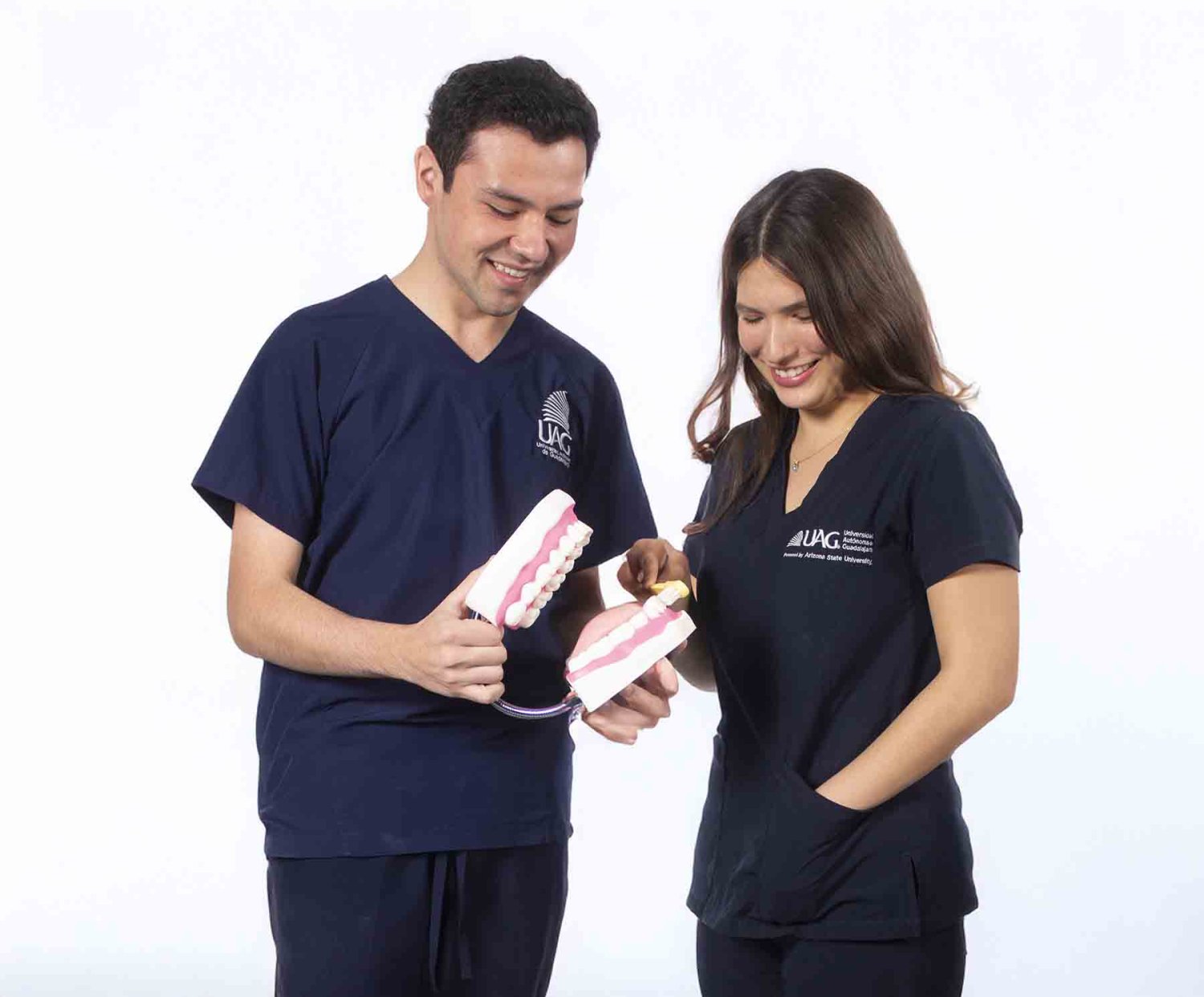 cuanto dura la carrera de odontologia