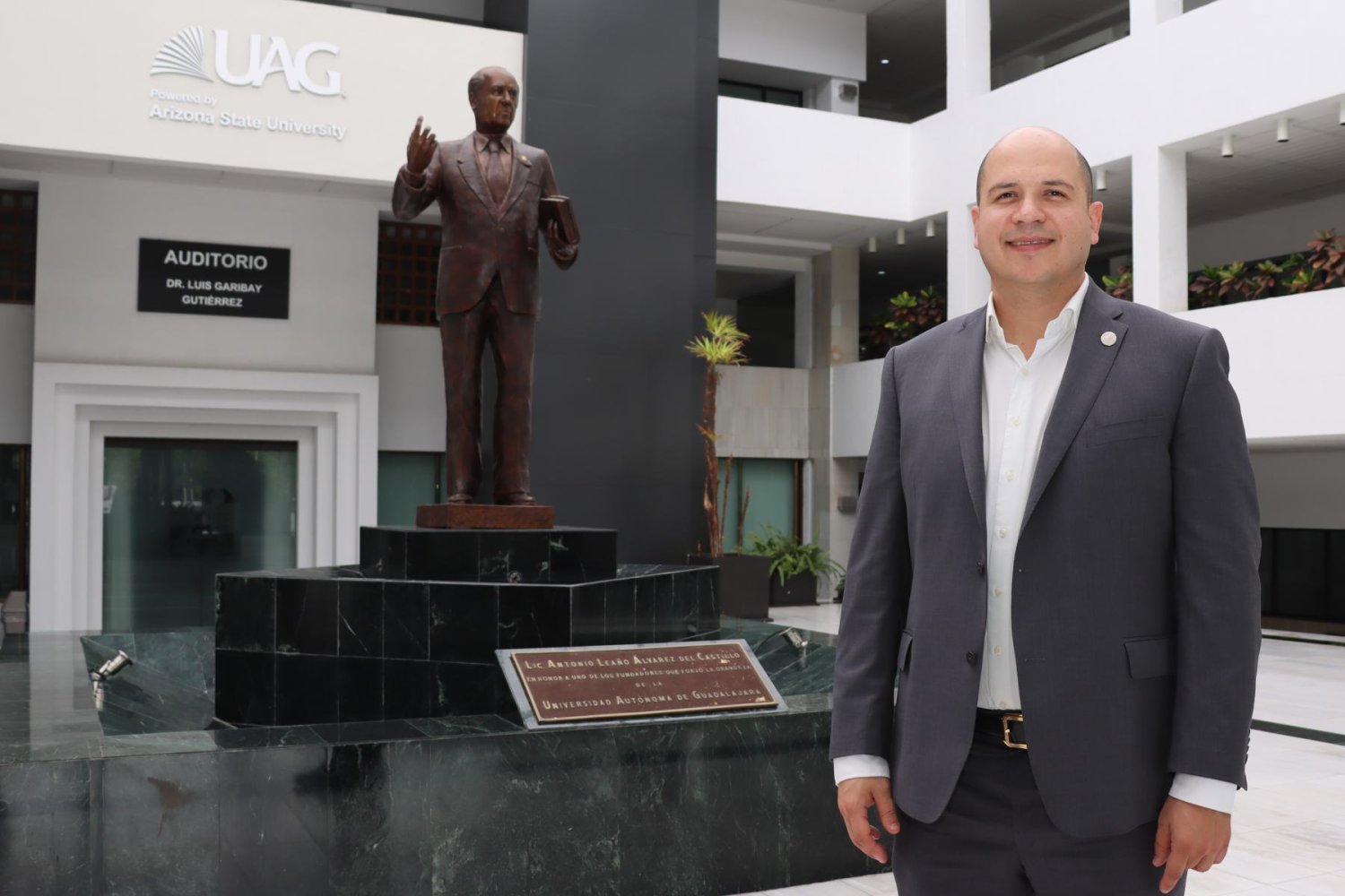 doctor juan-jose ramirez egresado de medico cirujano de la uag