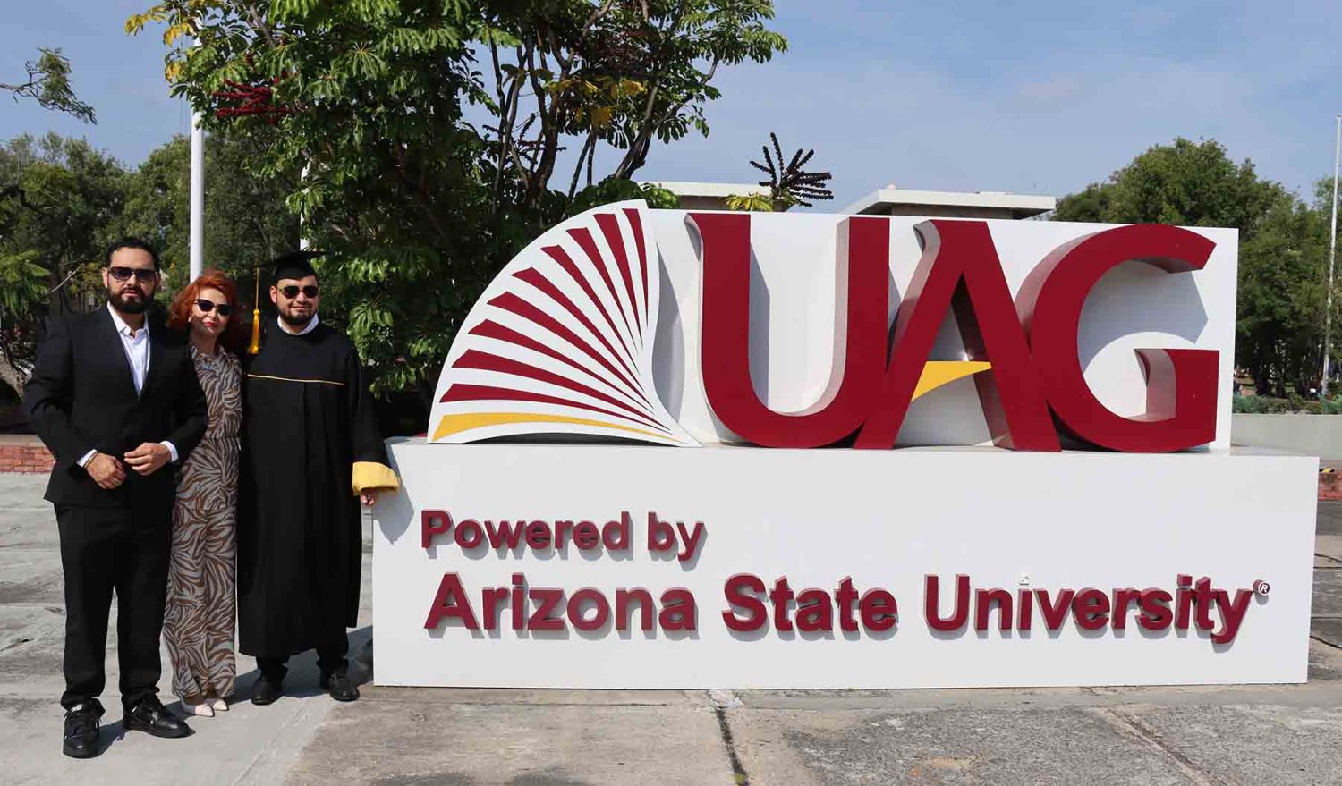 familiares acompanaron a los nuevos graduados de uag online