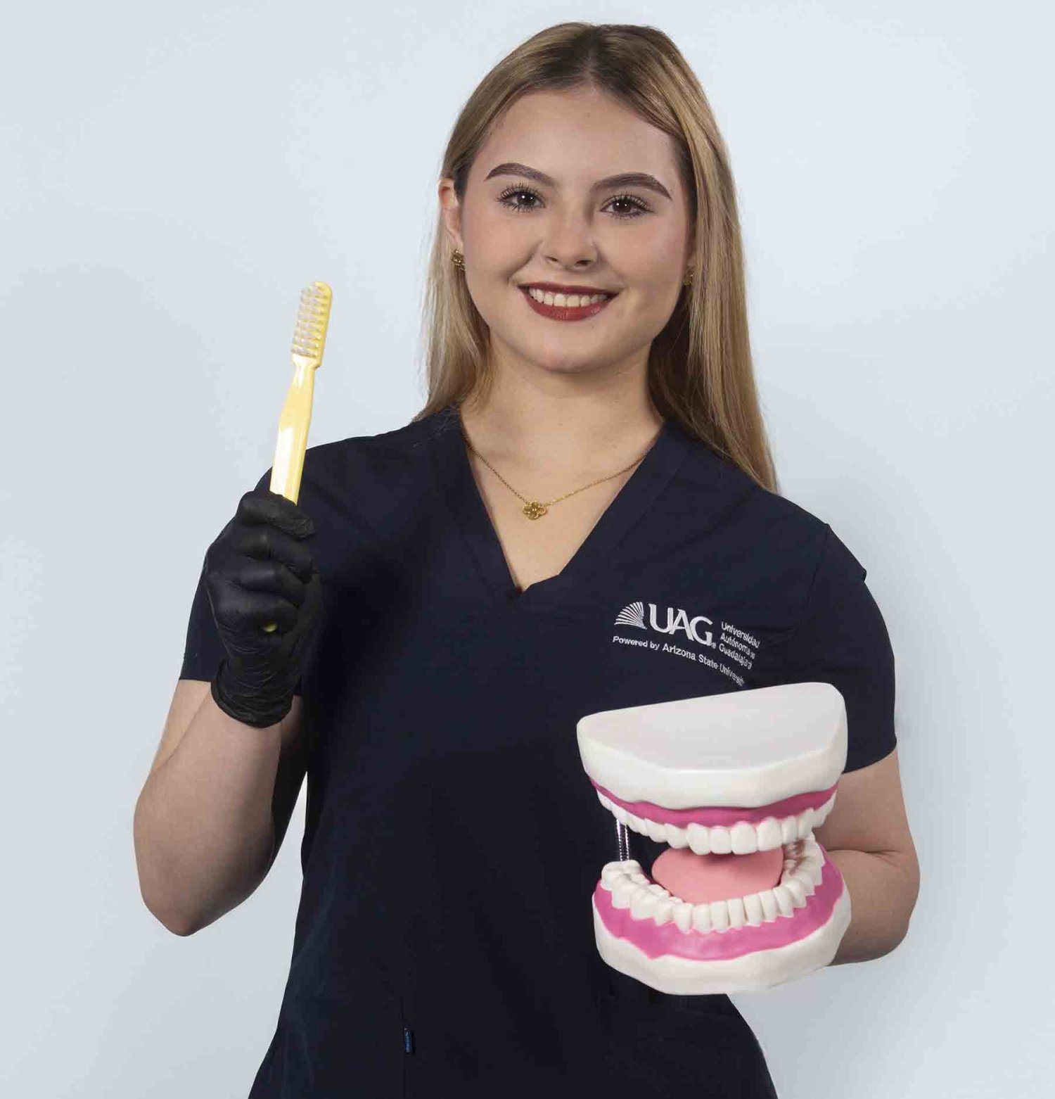 cuando se celebra el dia del odontologo en mexico