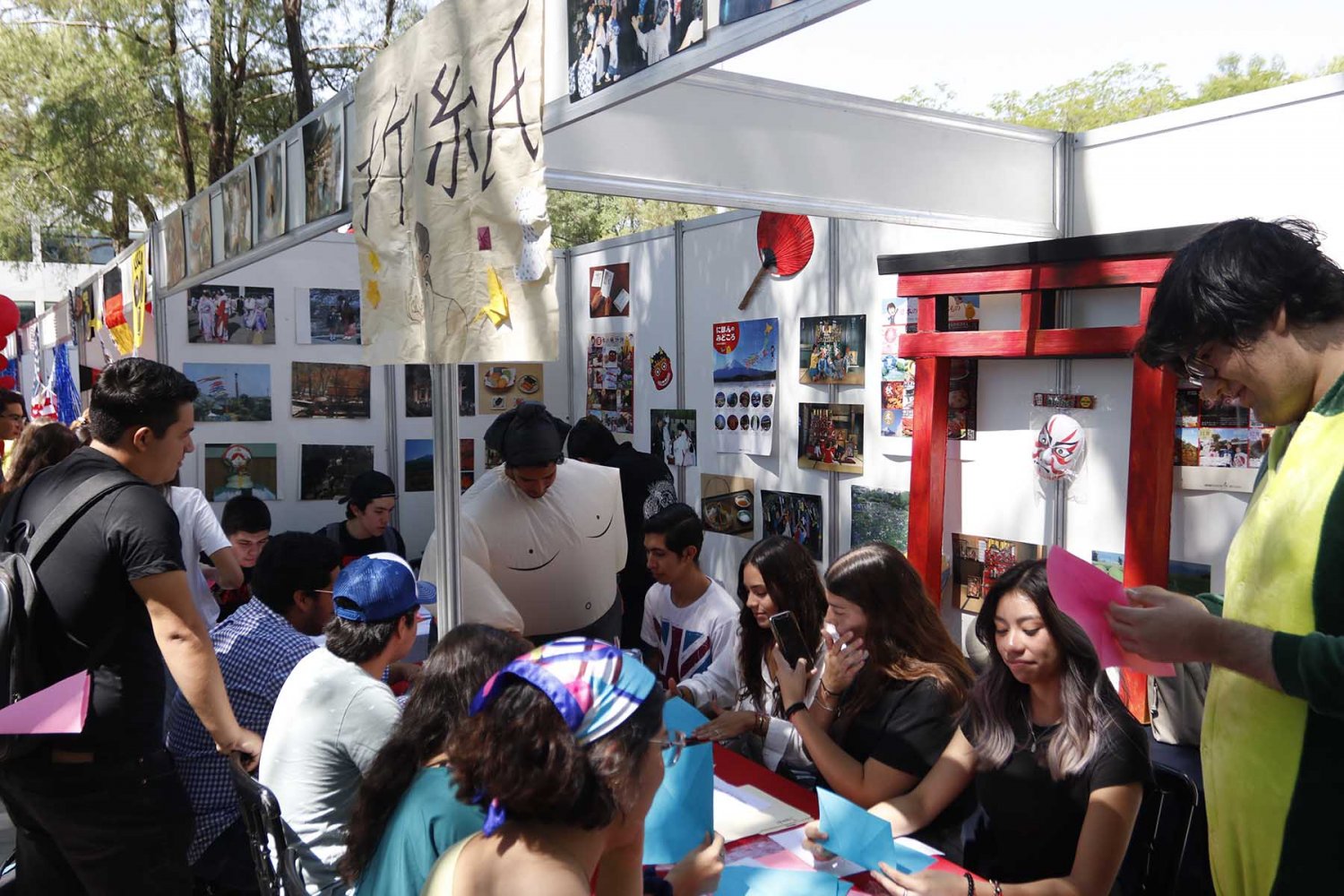 Que hace un quimico farmaceutico biologo QFB