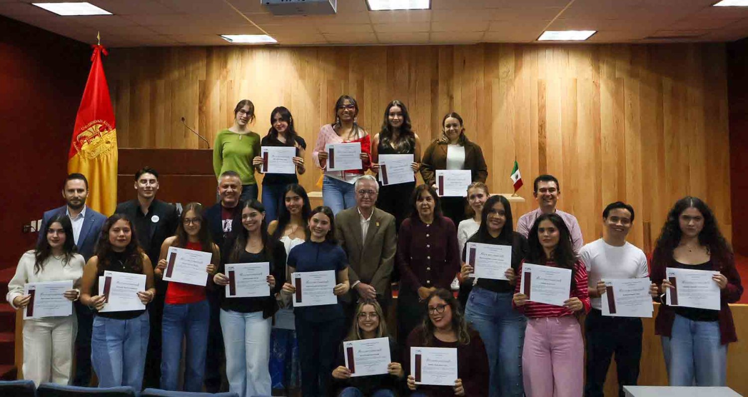 los ambassadors uag recibieron un reconocimiento como parte de la primera generacion del programa