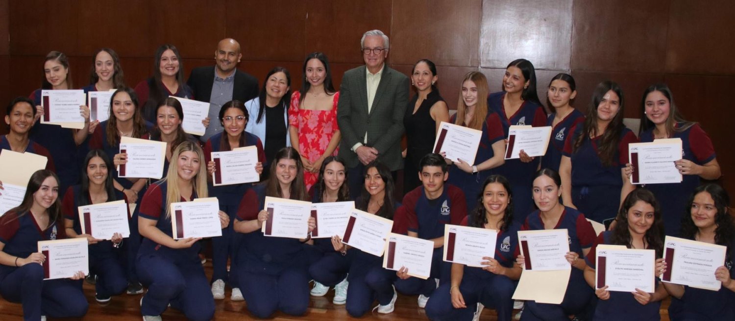distinguen a los mejores promedios de Ciencias de la Salud
