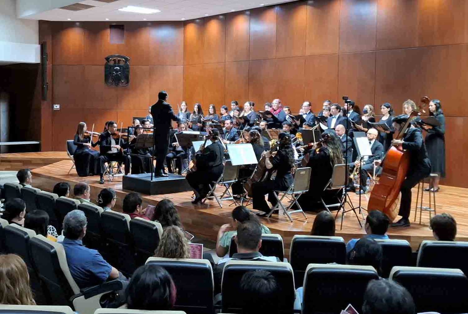 el concierto se realizo en el auditorio dr luis garibay de la uag