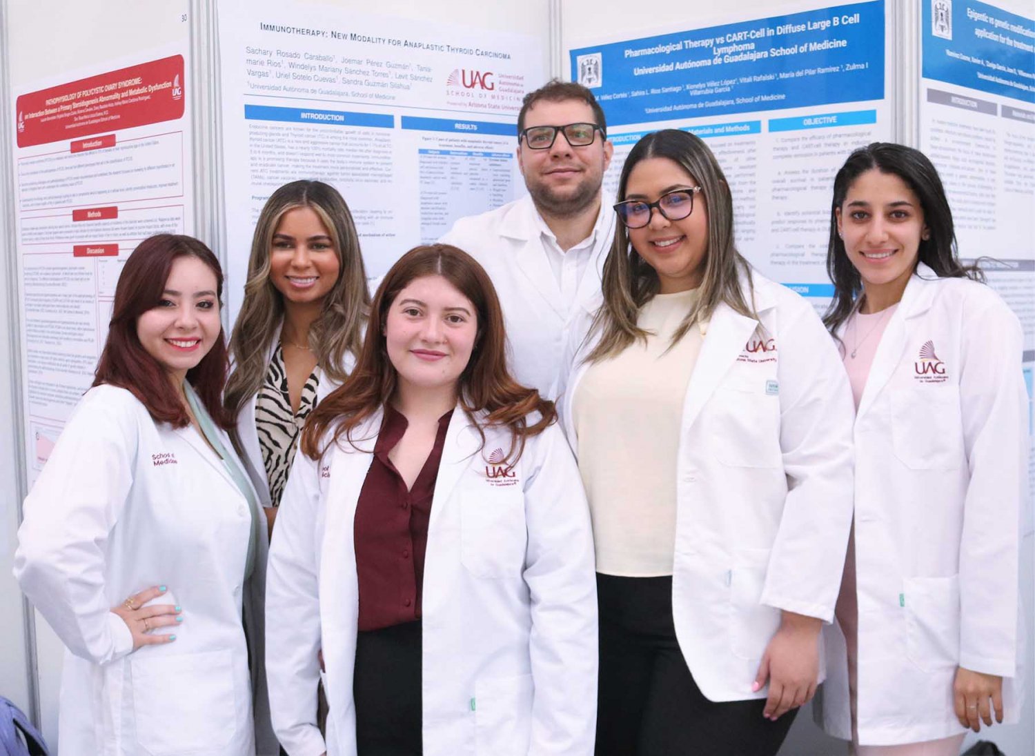 estudiantes del programa internacional de medicina presentan sus investigaciones