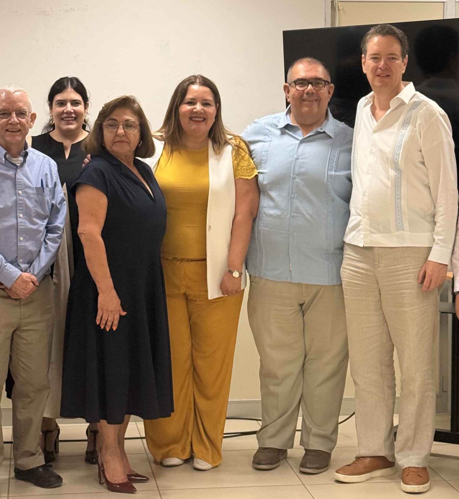 Los académicos de la UAG presentaron su investigación sobre marketing