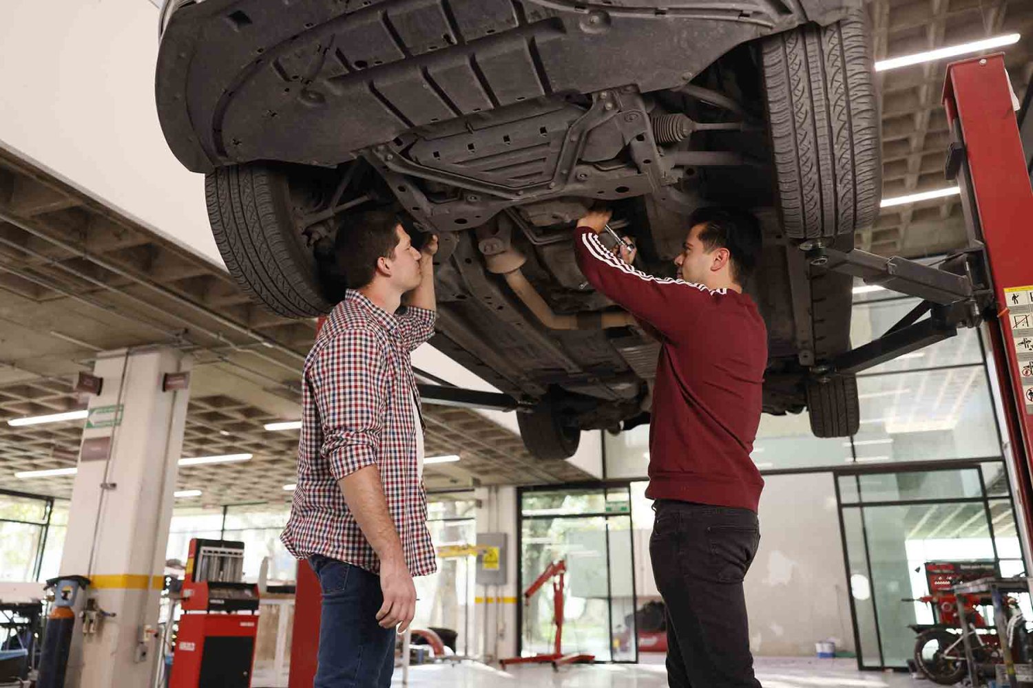 que es ingeniero automotriz