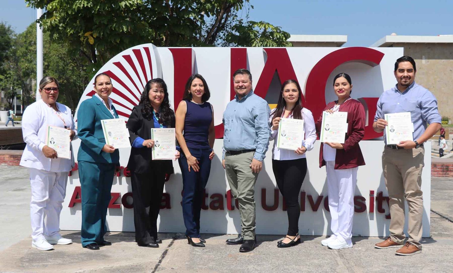 Docentes de Enfermería reciben su certificación tras un riguroso proceso de evaluación