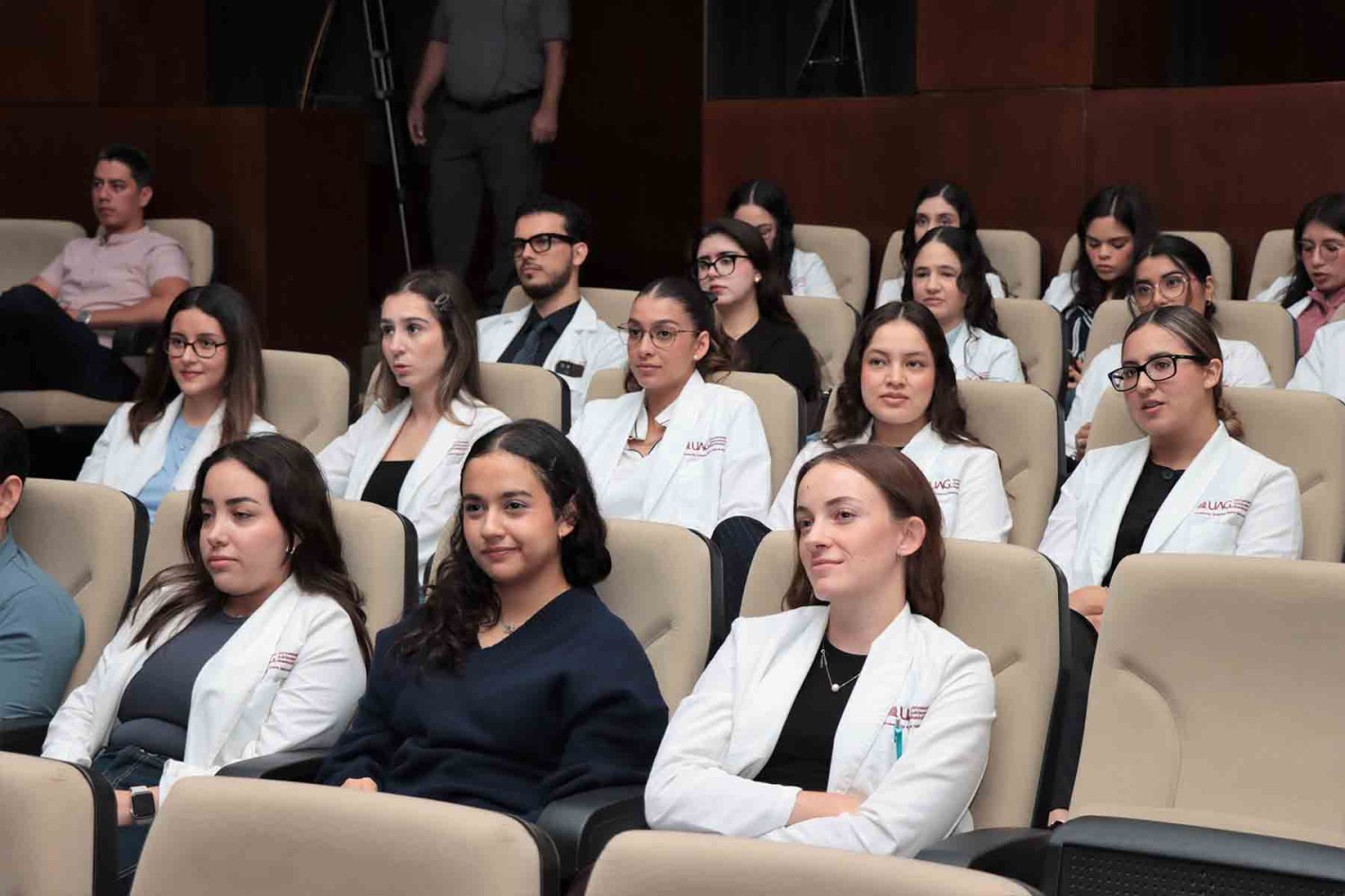 Esta conferencia se realizó en el marco de la Expo Empleo UAG 2026
