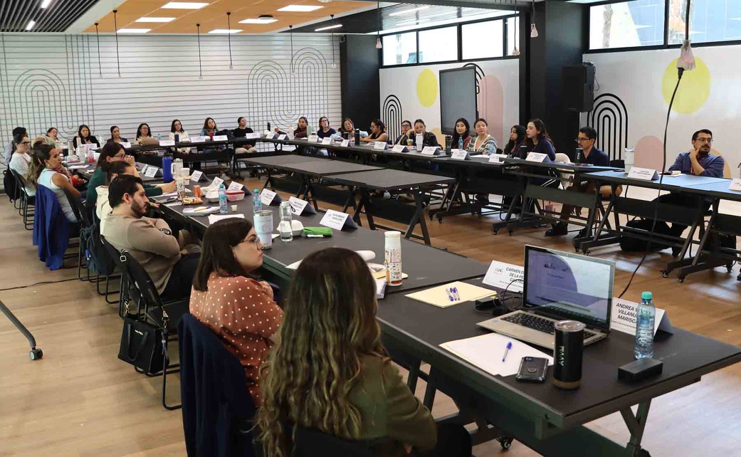 la capacitacion se realizo en las aulas creativas de la uag