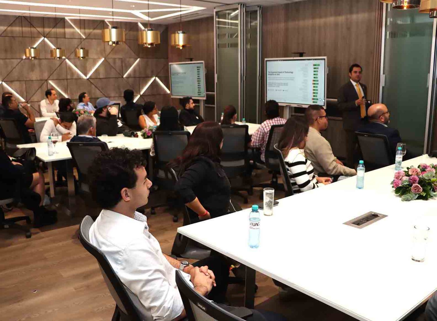 la uag presento su oferta de posgrados