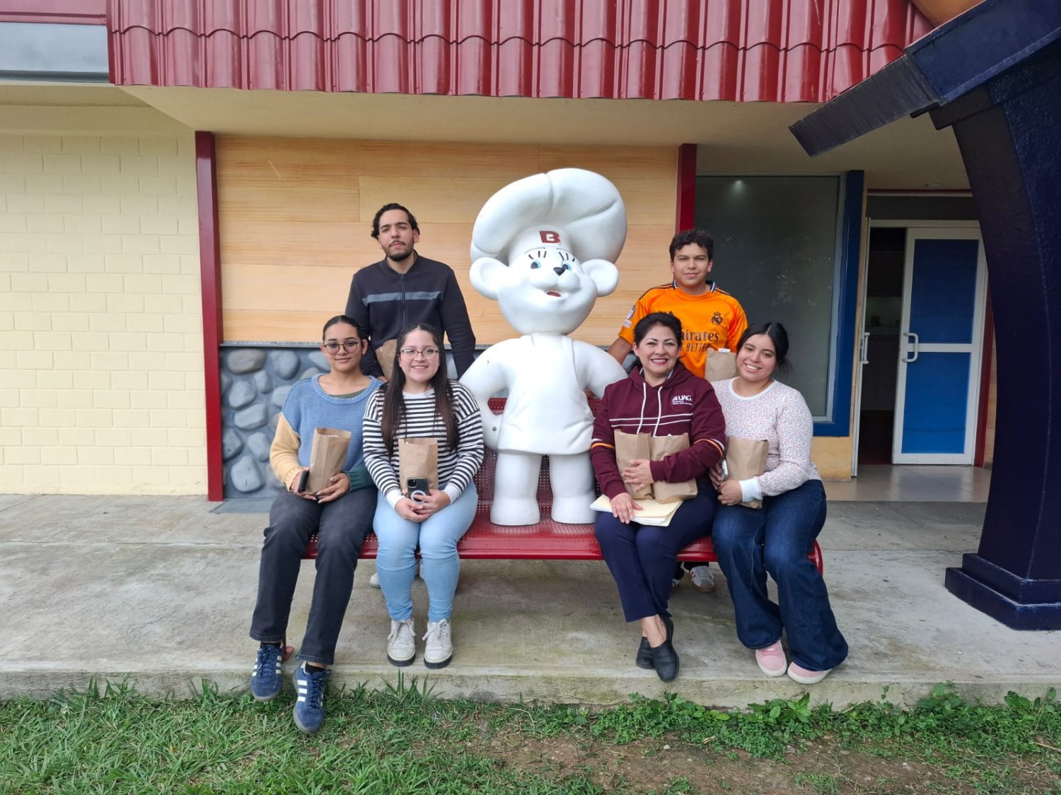 cuanto gana un ingeniero en innovacion y gestion empresarial