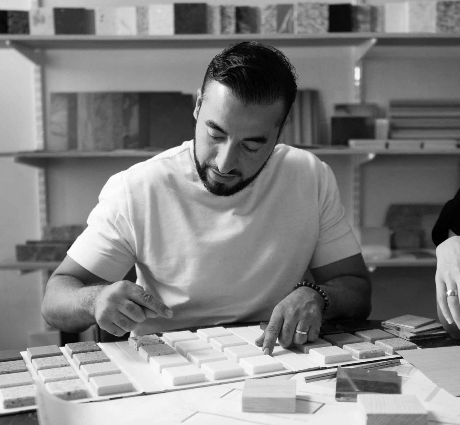 Carlos Omar Canseco es egresado de la carrera de Arquitectura de la UAG