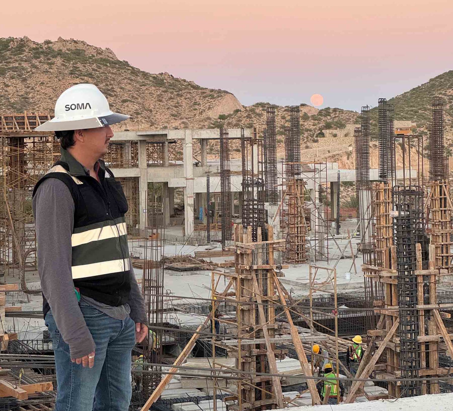 en su experiencia se ha desarollado como supervisor arquitectonico