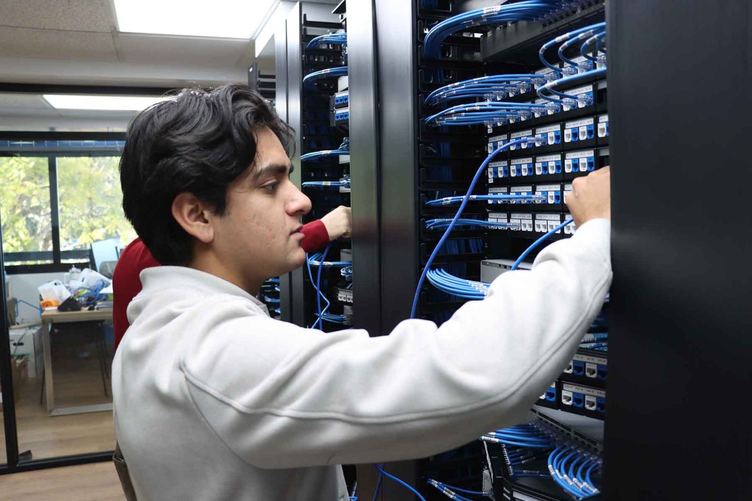 El Laboratorio de Redes y Ciberseguridad forma profesionales alineados a estándares de Cisco Networking Academy