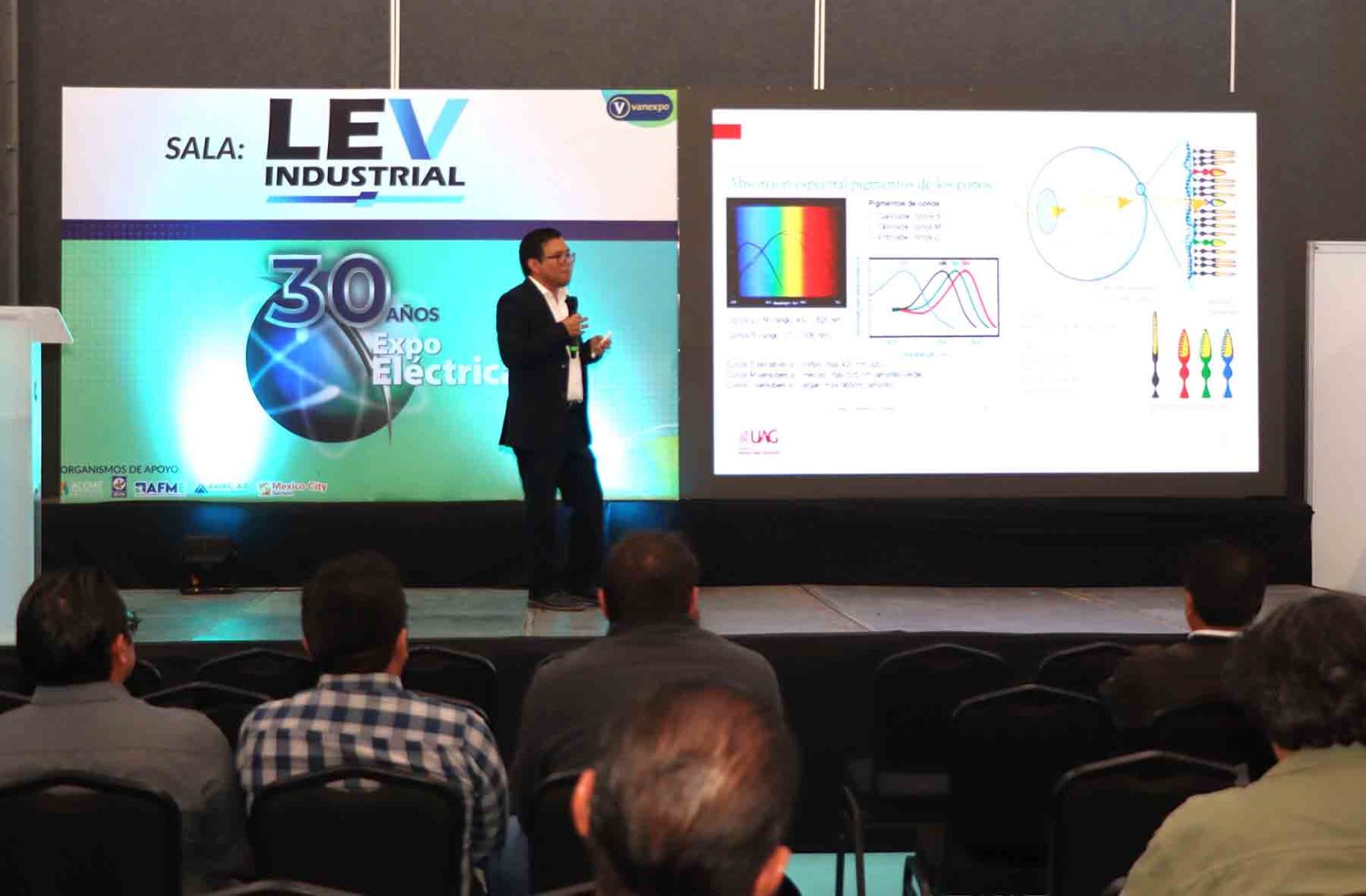 la conferencia se realizo durante la expo electrica de occidente 2026