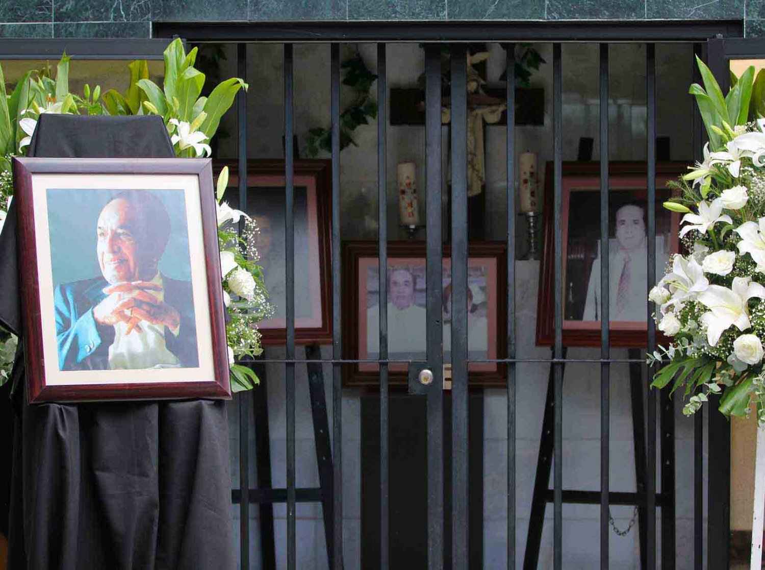 la comunidad de la uag recordo al lic antonio leano alvarez del castillo