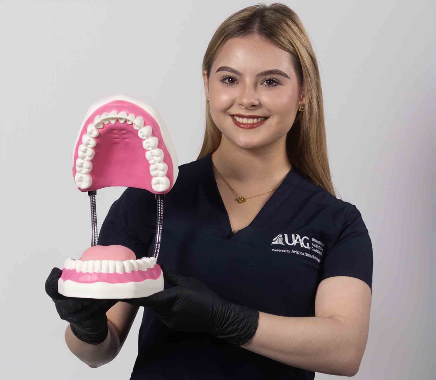 la uag cuenta con larga tradicion en la carrera de odontologia