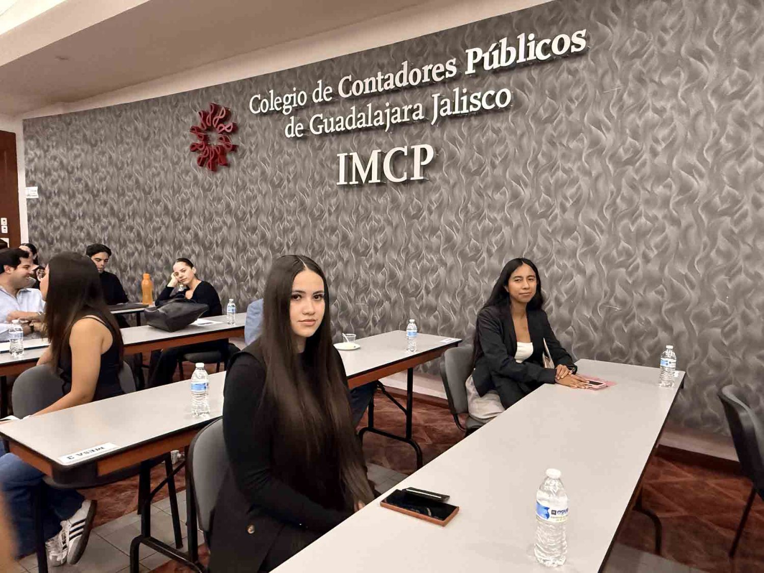 El concurso se realiza en el Colegio de Contadores Públicos