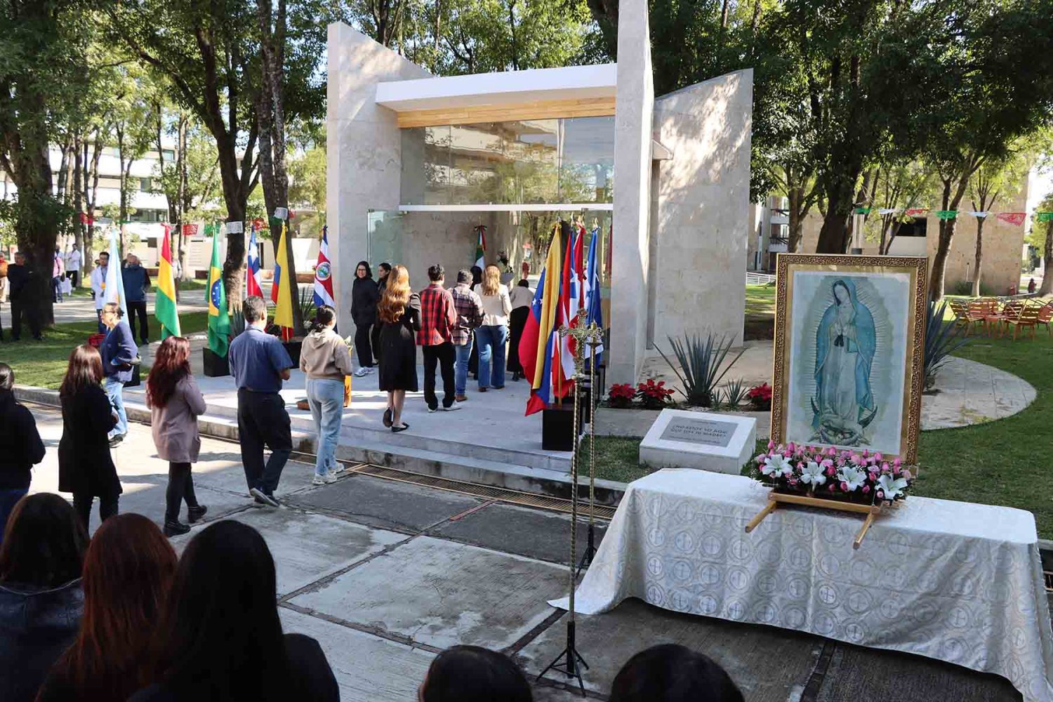 la uag renovo su consagracion a la virgen de guadalupe