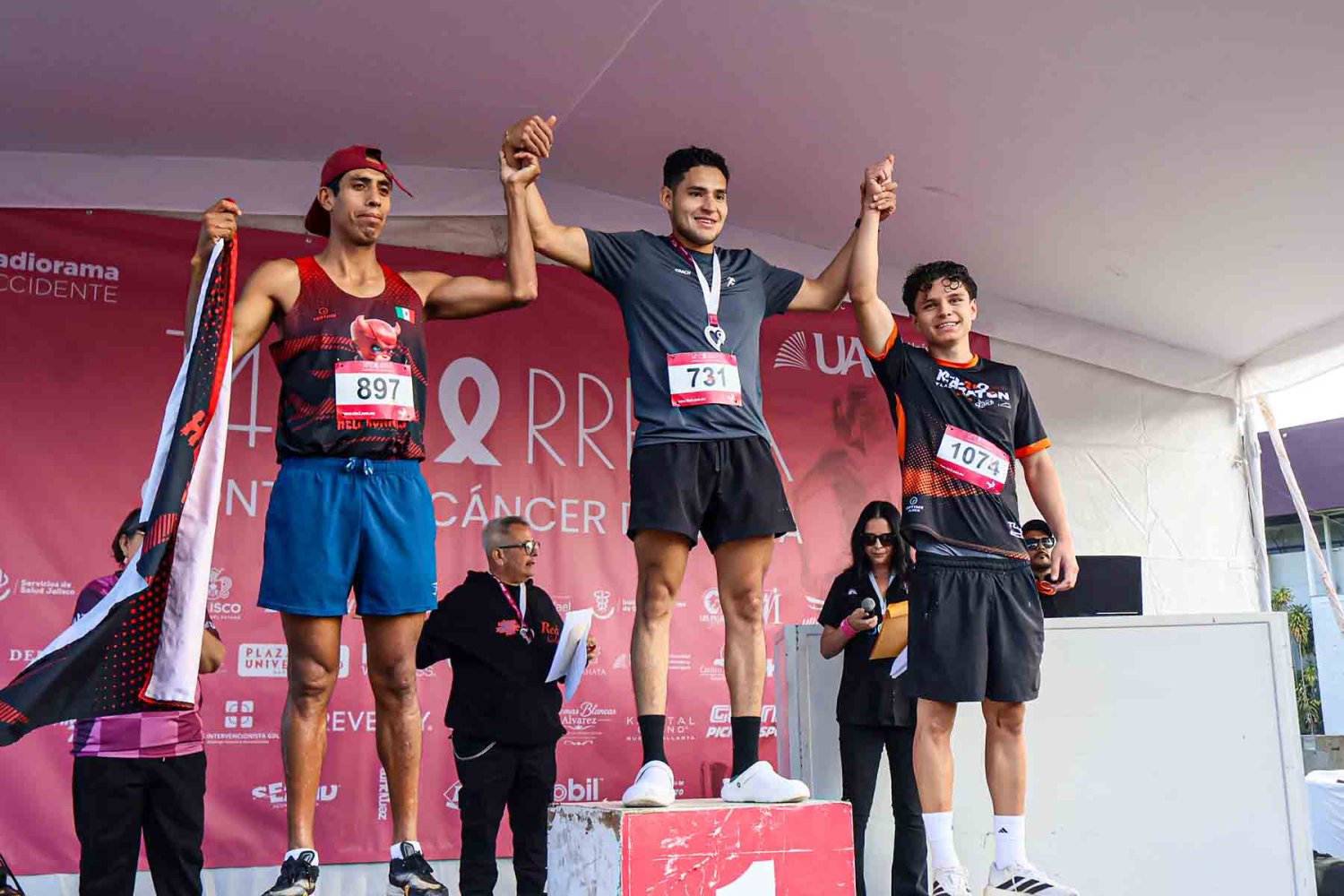 al final se premio a los primeros lugares de cada categoria