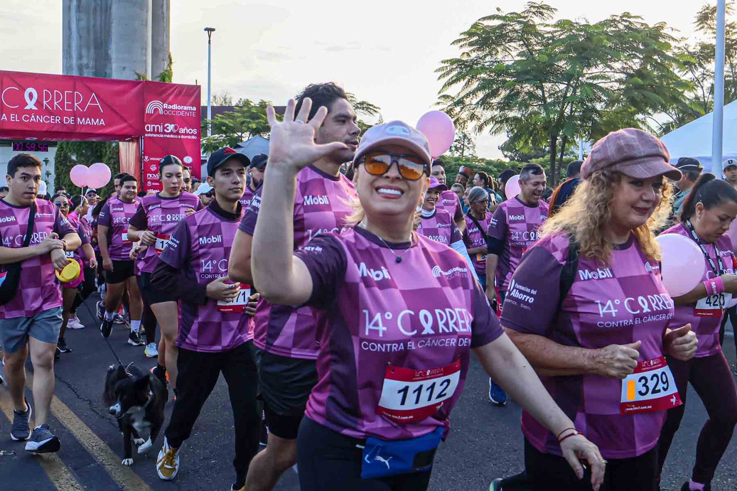 cientos de corredores participaron en este evento