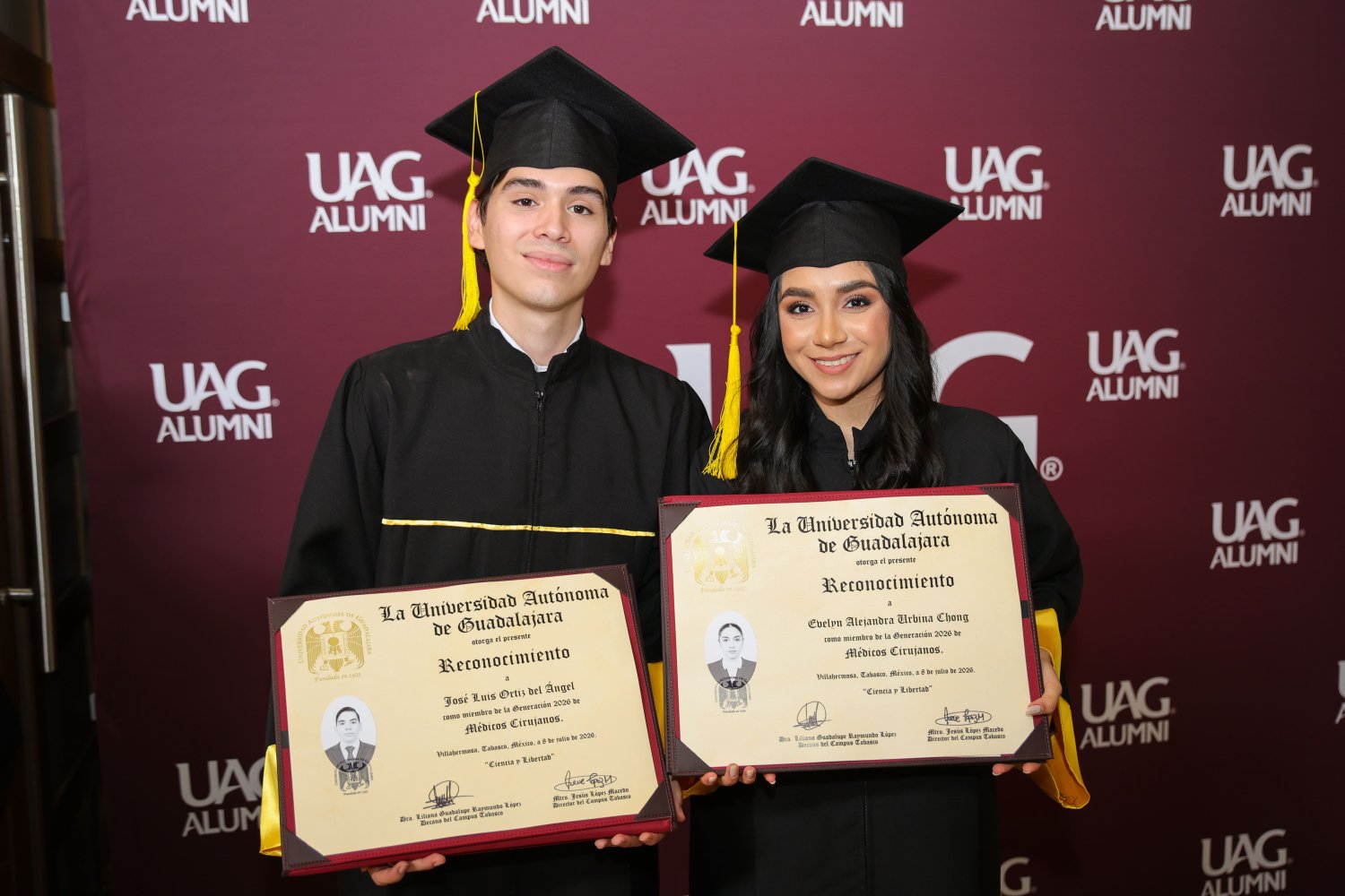 las ceremonias se realizaron en el gimnasio universitario