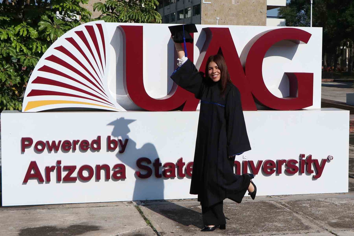 El modelo en línea de la UAG ha graduado a cerca de 500 profesionales y sigue creciendo