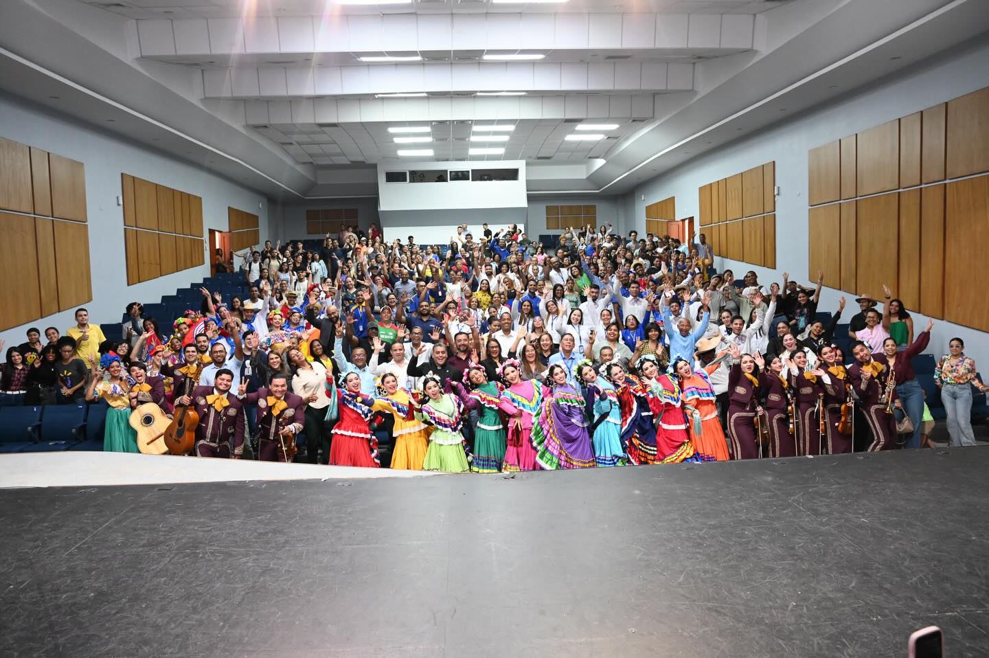 El encuentro artístico entre México y República Dominicana reunió danza, música y tradición